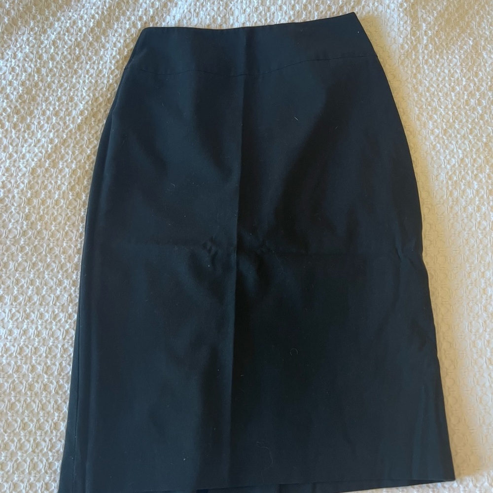 Tahari Long Size 6 Pencil Skirt